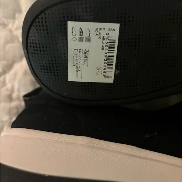 Clarks Cloudsteppers black Mary Jane style canvas sneakers size 9.5 - Picture 6 of 7